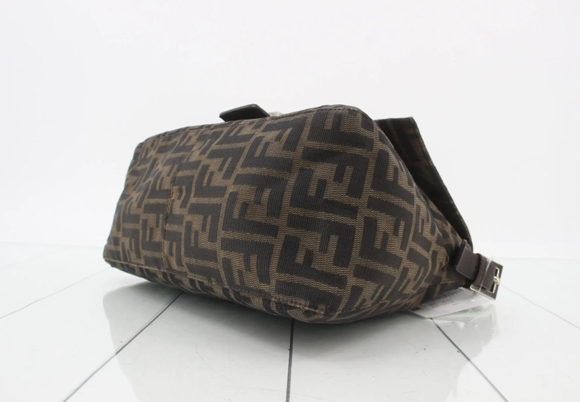 FENDI MAMMA BAGUETTE ZUCCA