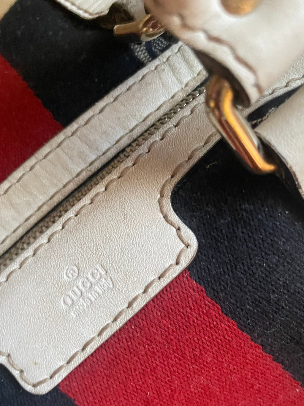 Gucci Modello: Vintage Web Boston Bag (comunemente chiamato Bauletto Gucci Joy)