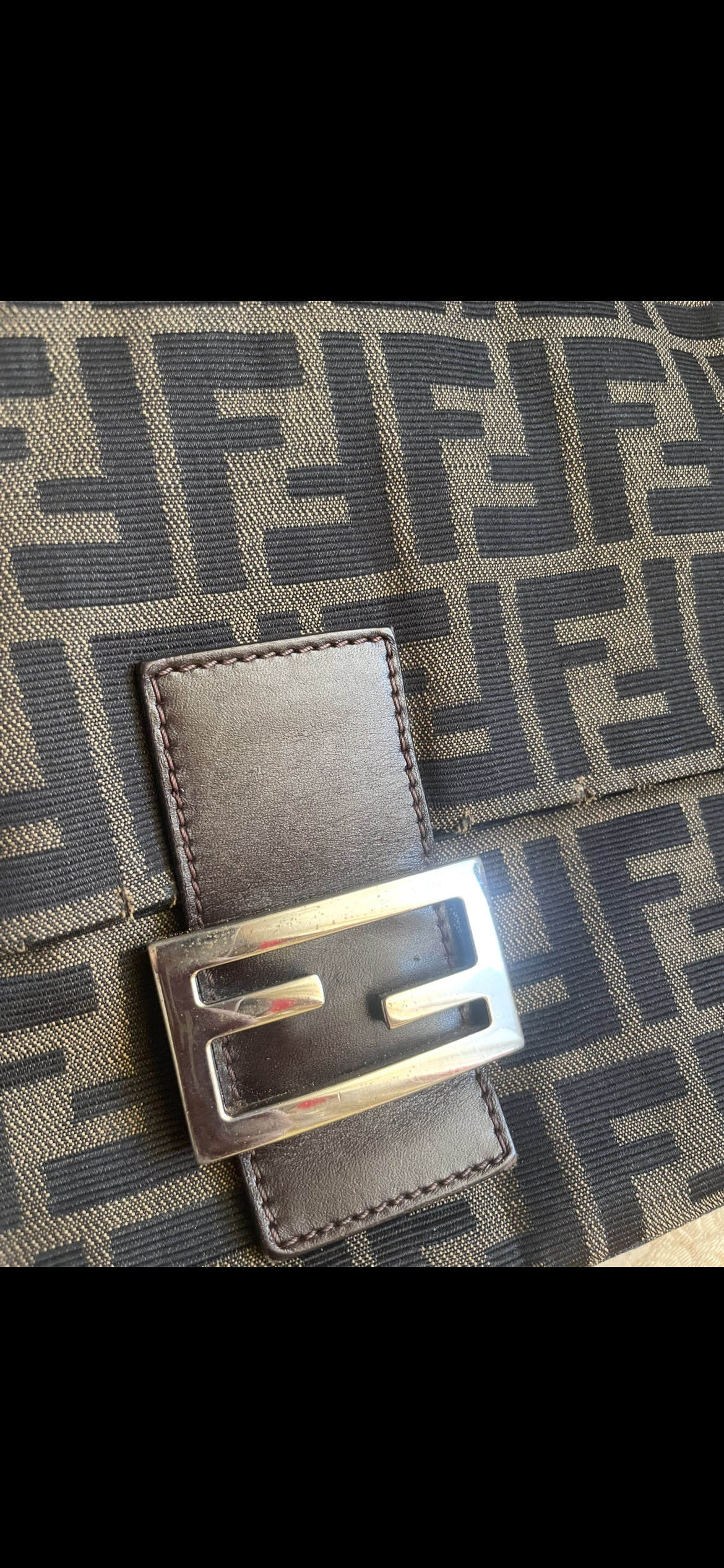 FENDI MAMMA BAGUETTE ZUCCA