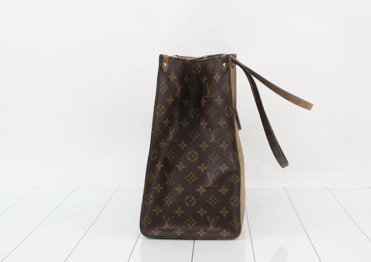 Monogram Giant Reverse OnTheGo GM 2-Way Tote Bag
