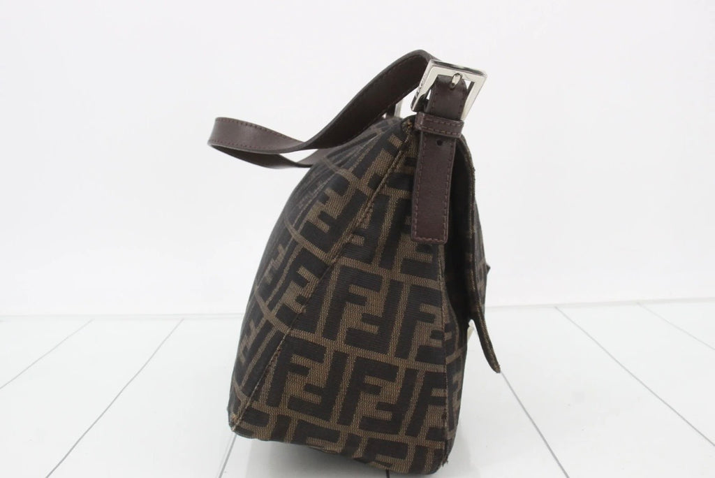 FENDI MAMMA BAGUETTE ZUCCA