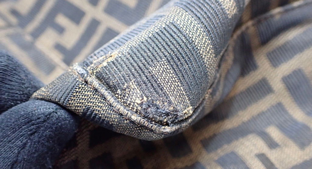FENDI MAMMA BAGUETTE ZUCCA