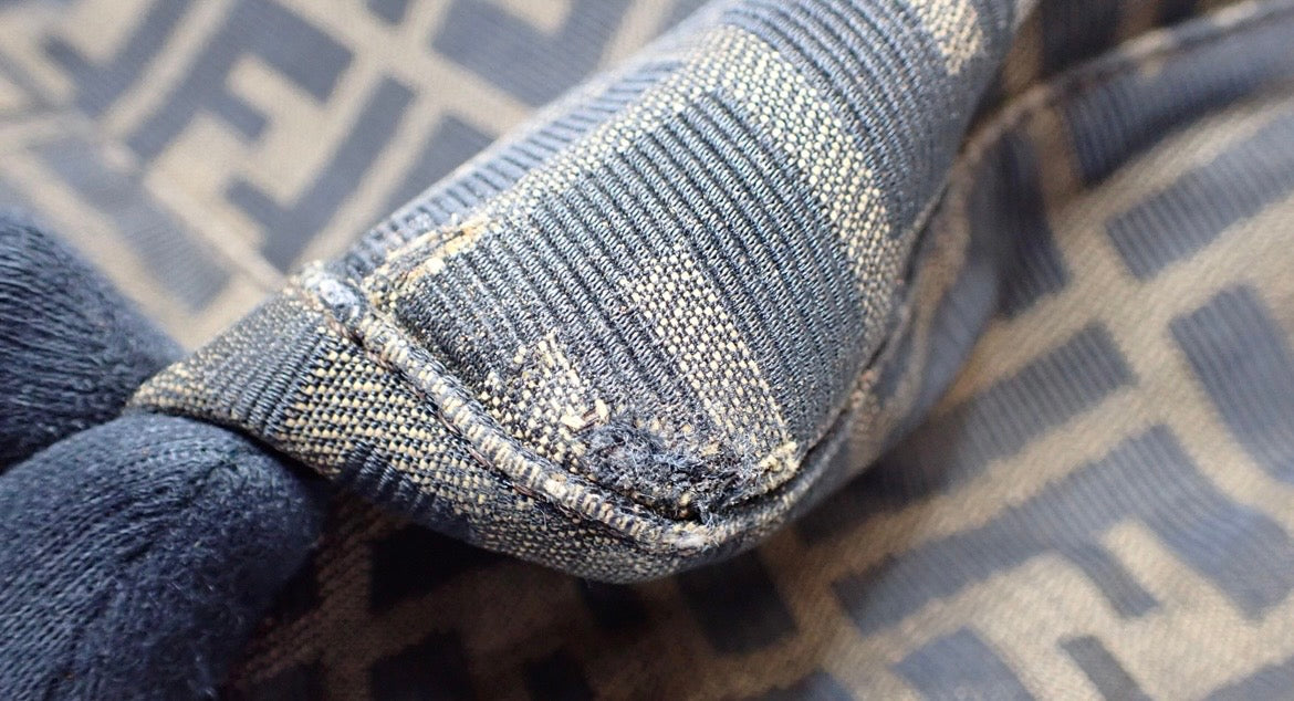 FENDI MAMMA BAGUETTE ZUCCA